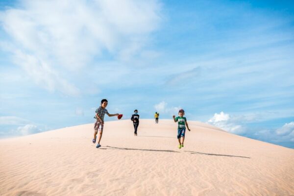 school holiday programmes — Family & Kids