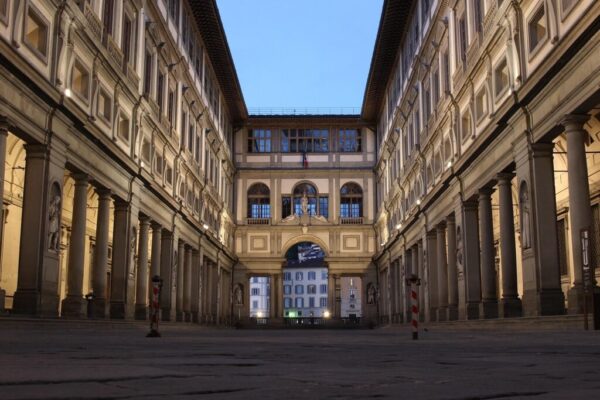 museum attendance decline — Museum & Arts